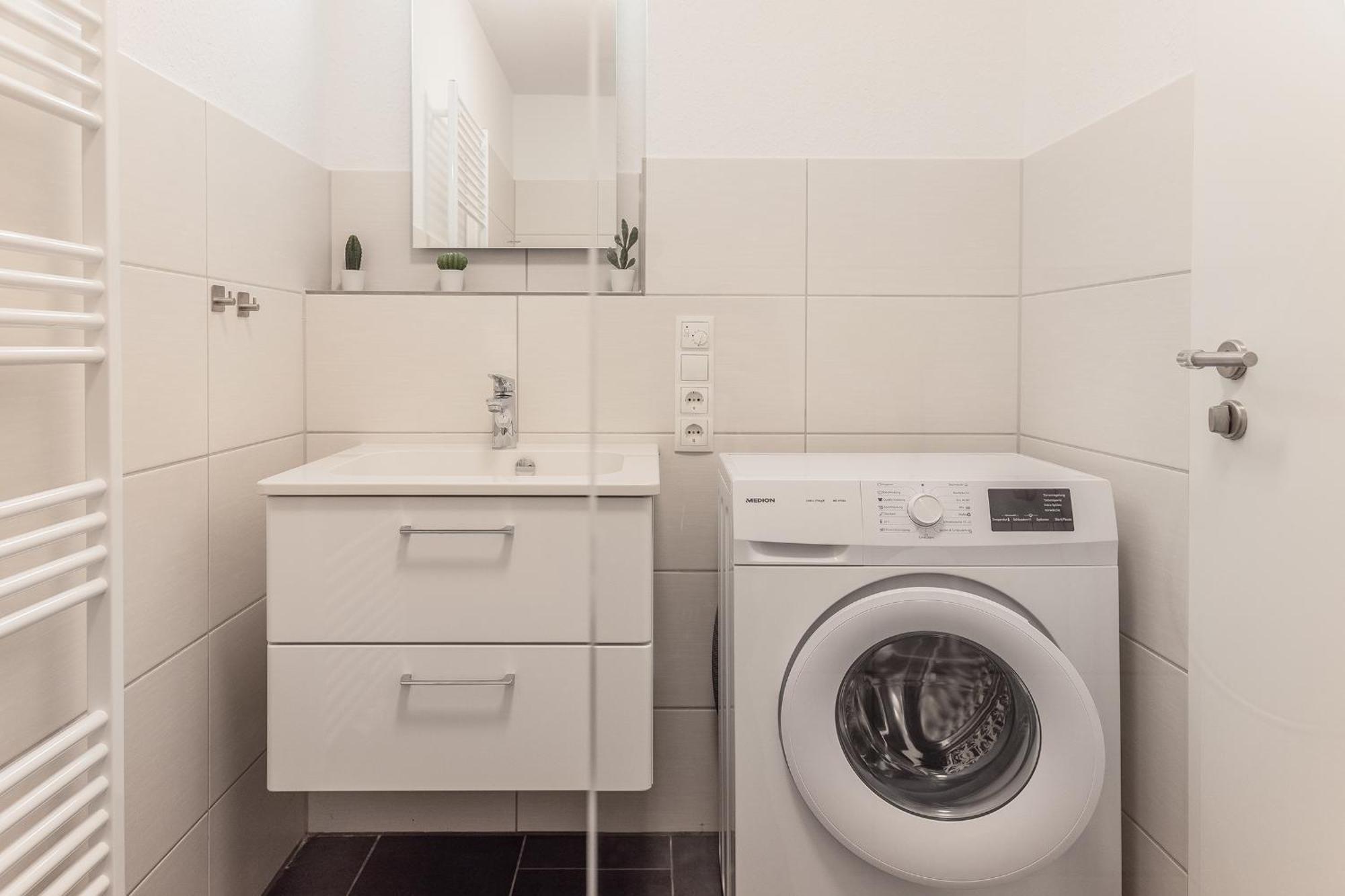 Wittmunder Strasse 24A 50231 Apartment Каролинензил Екстериор снимка